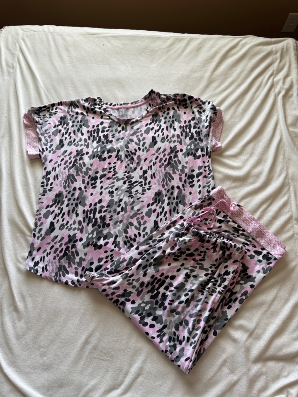 Cuddl Duds Capri pajamas